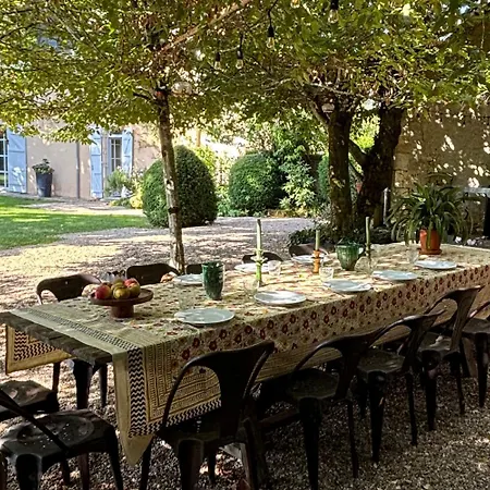 בית נופש Le Domaine Des Ormeaux Saint-Alvère
